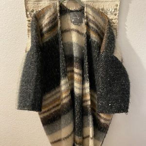 anthropologie knit kimono/sweater, worn once super comfy